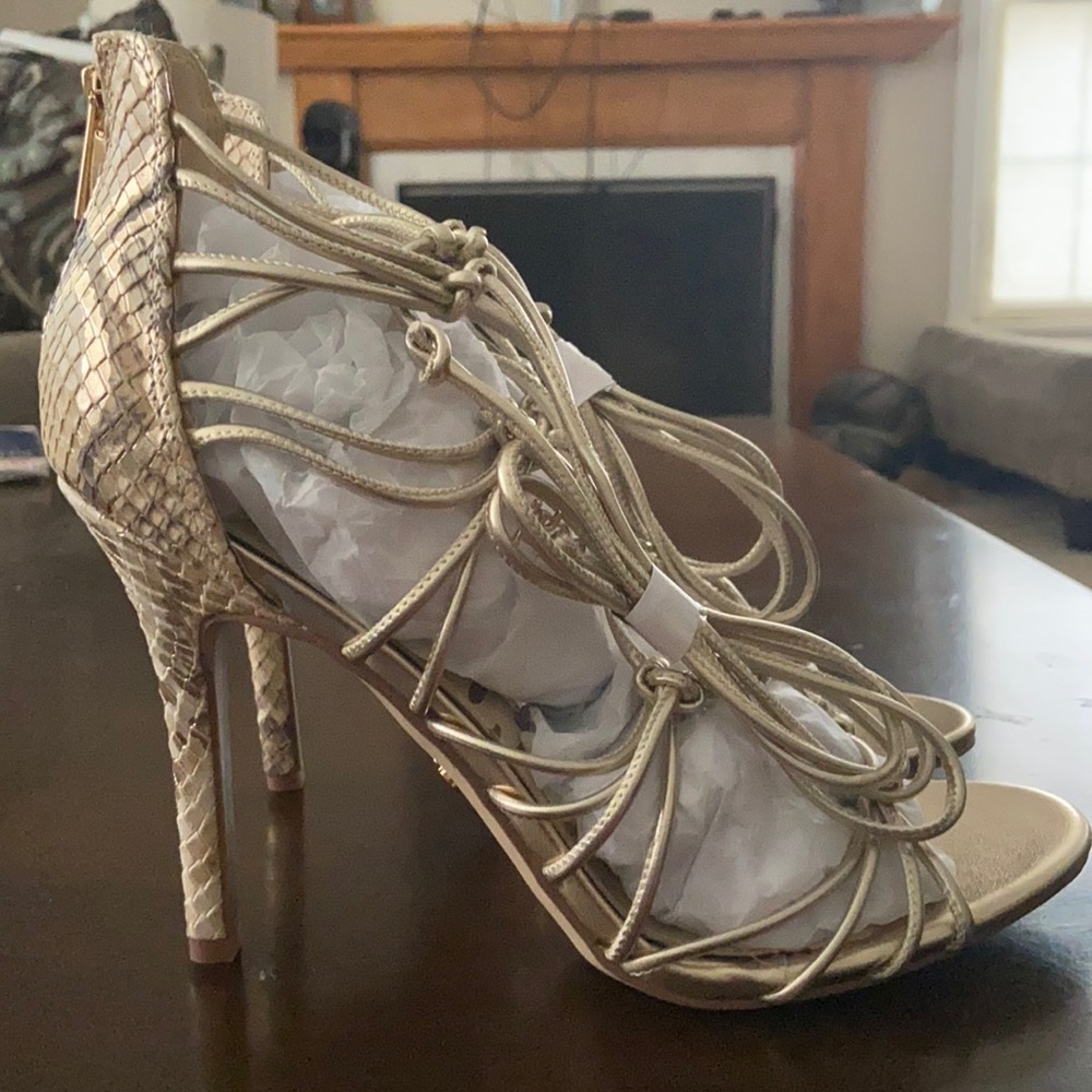 Sam Edelman. Gold High Heel. Size 9.5